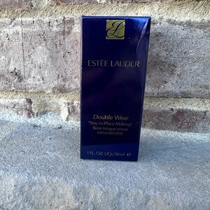 Estee Lauder Double Wear Stay-in-Place foundation~3 W1~1.0 Oz/30 ml